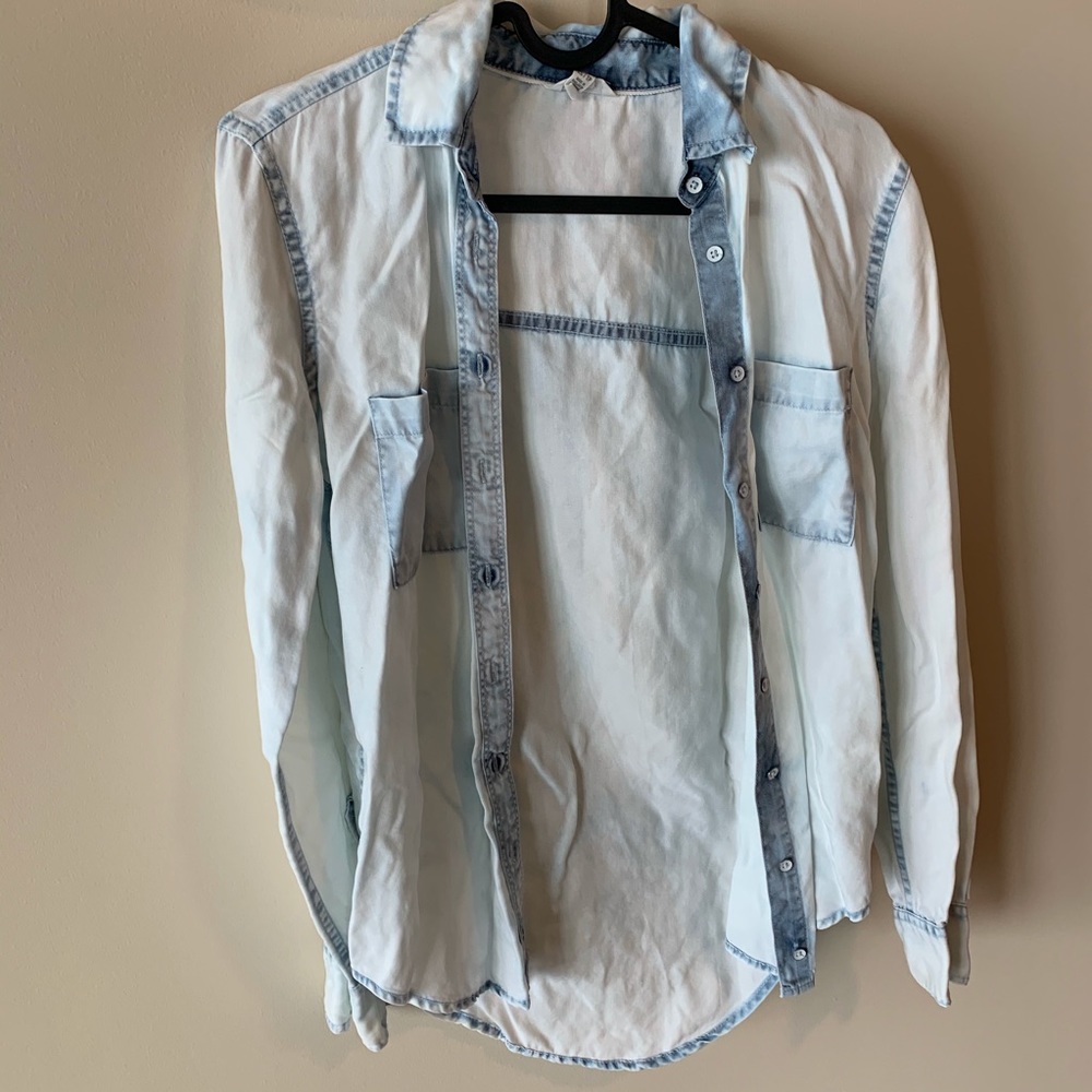Soft button down chambray shirt